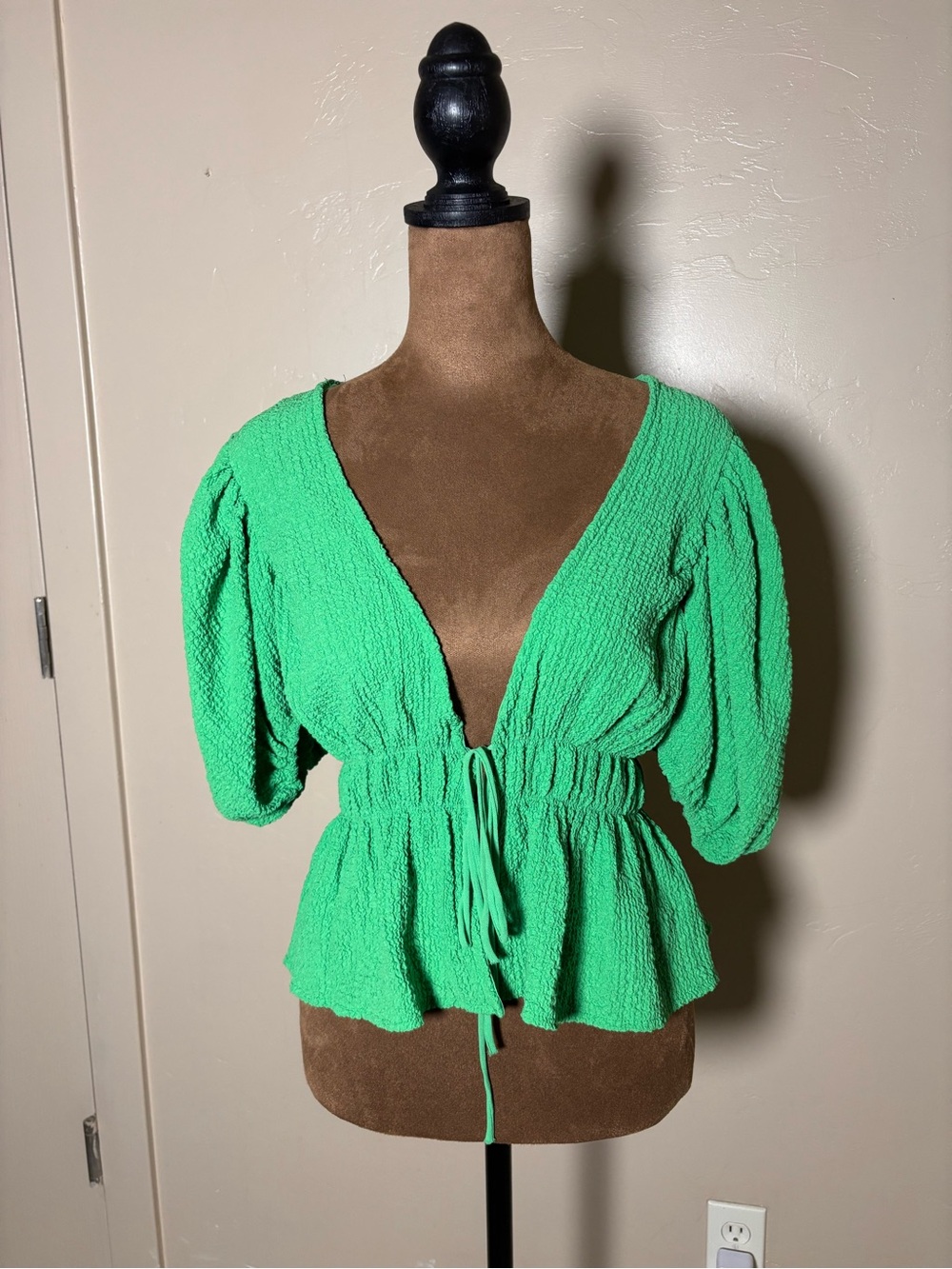 Zara Bright Green Textured Tie-Front Crop Top